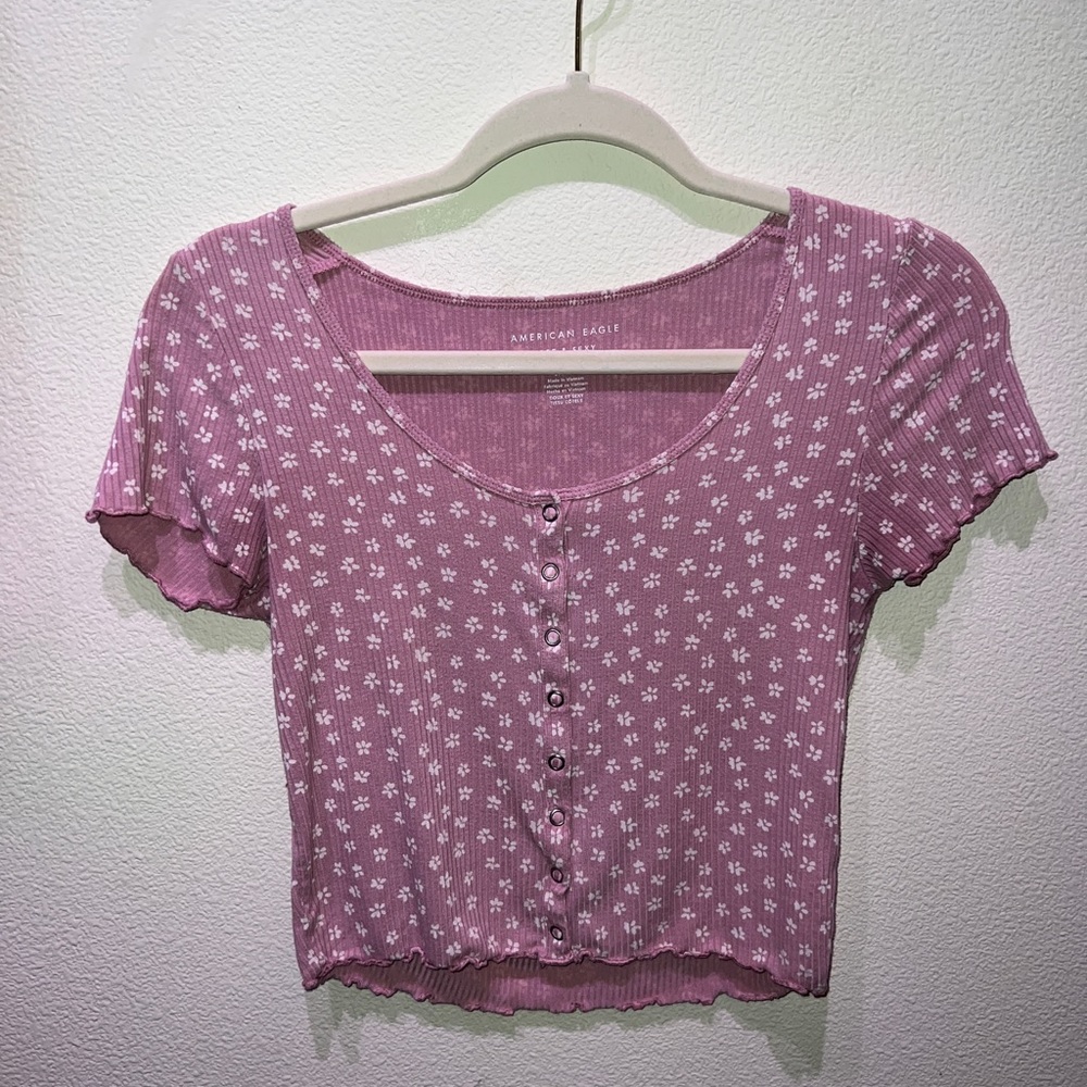 American eagle cropped button tee